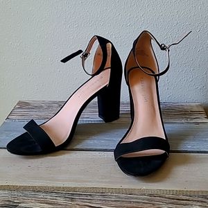 Madden girl black high heels size 9